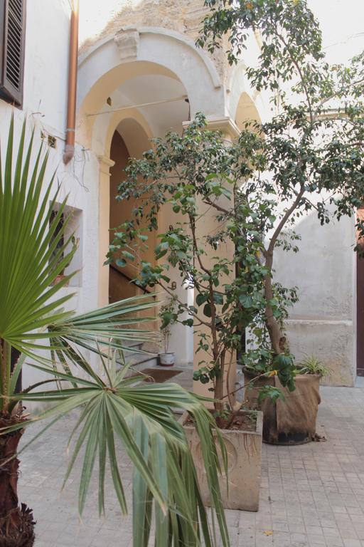 Speciale Apartment Palermo Luaran gambar